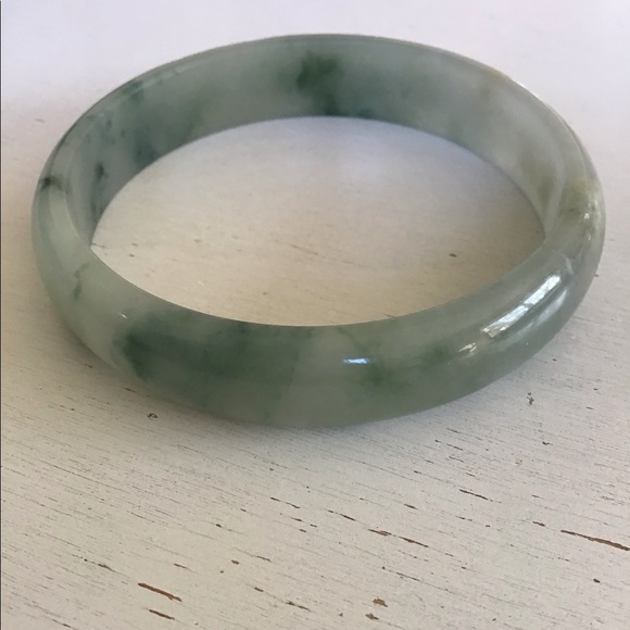 Vintage Olde Large Mossy White Jade Bangle 70 Gr. - Picture 5 of 10